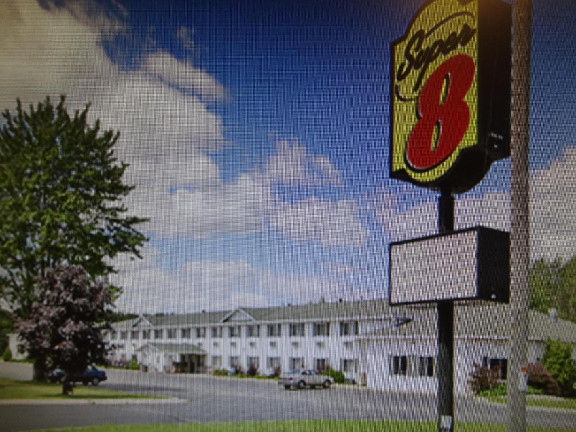 Hotel Super 8 By Wyndham Escanaba