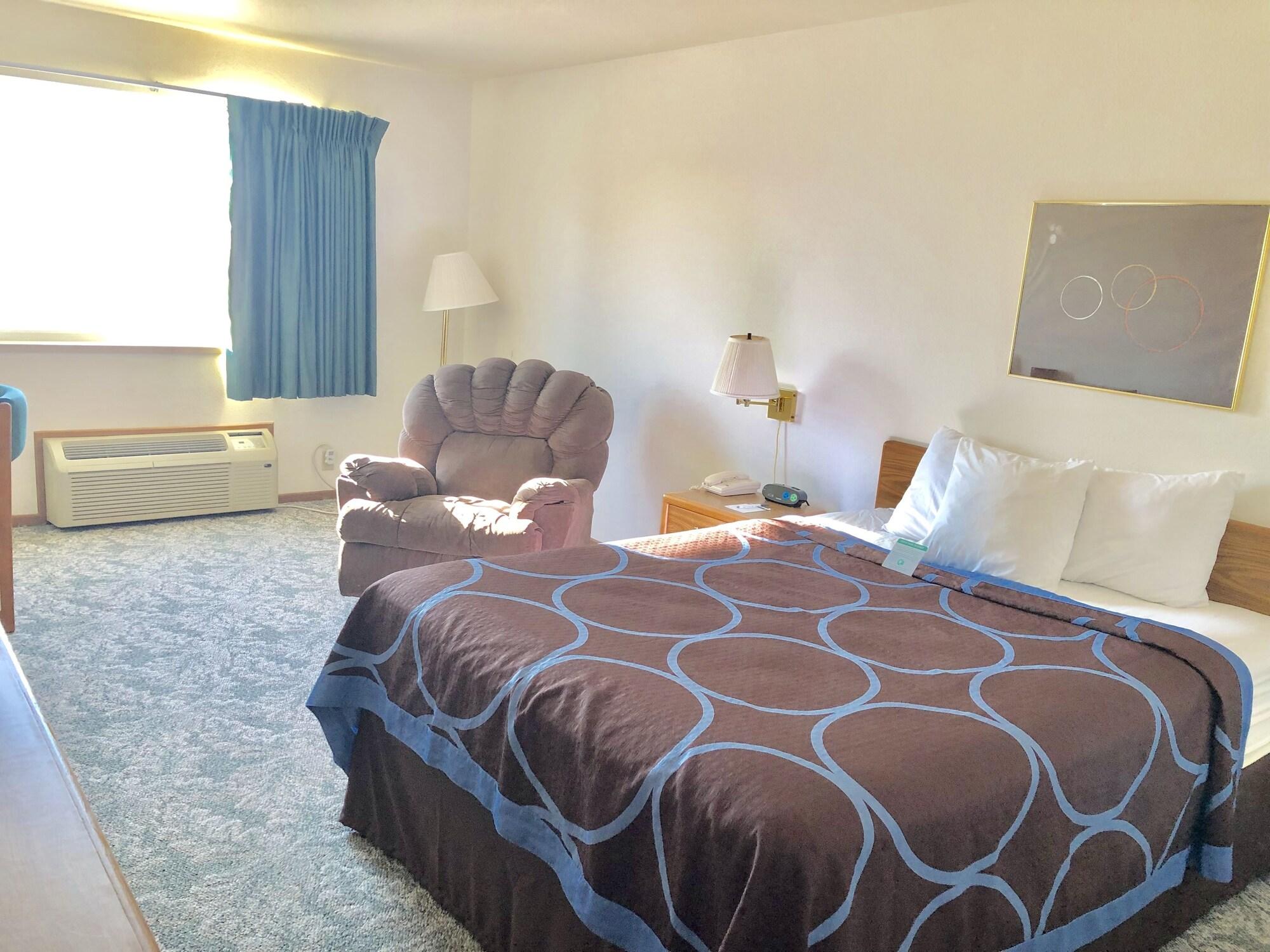 Hotel Super 8 By Wyndham 2*