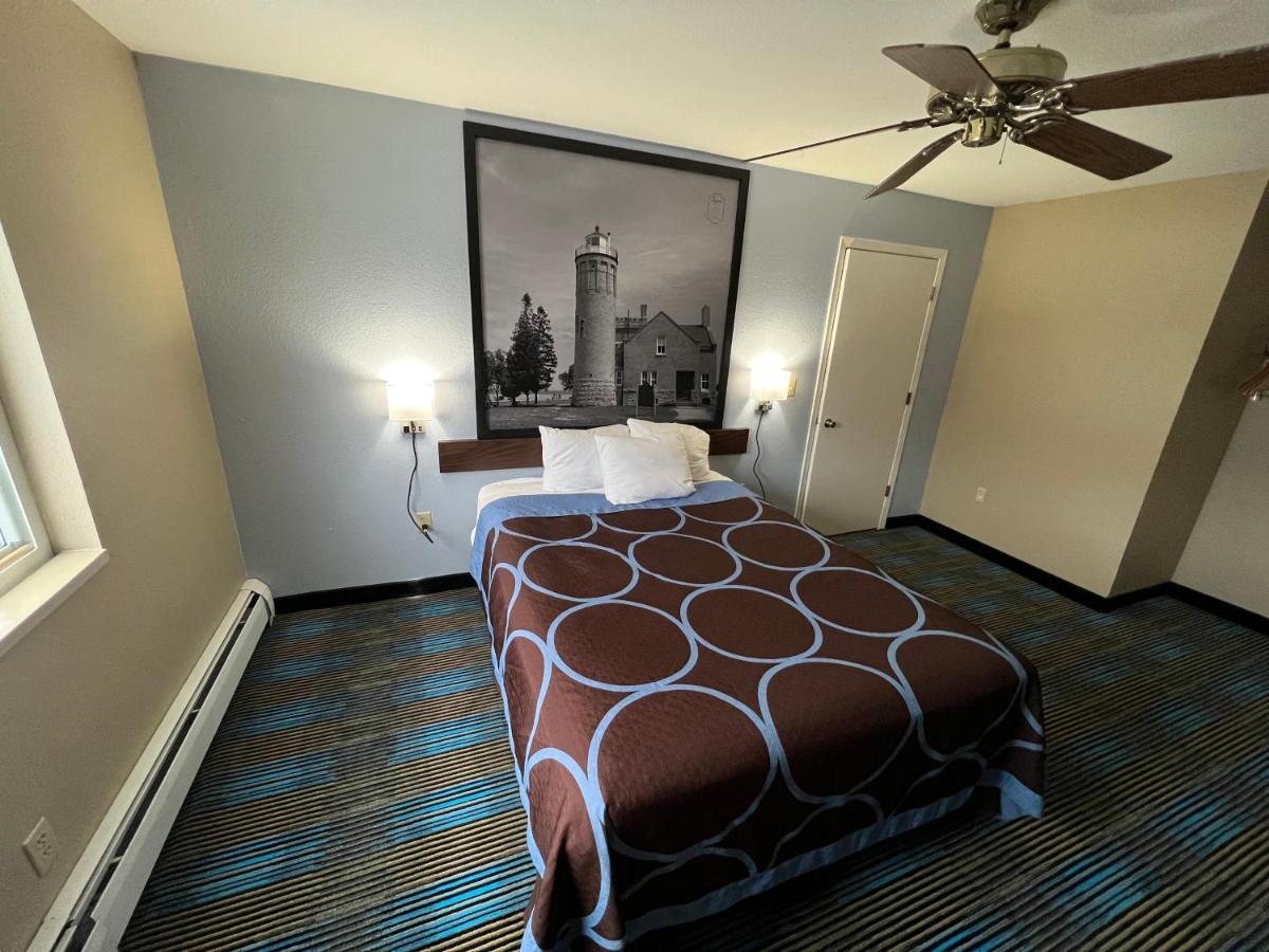 Hotel Super 8 By Wyndham 2*