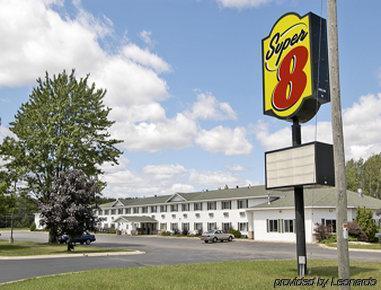 Super 8 By Wyndham Escanaba