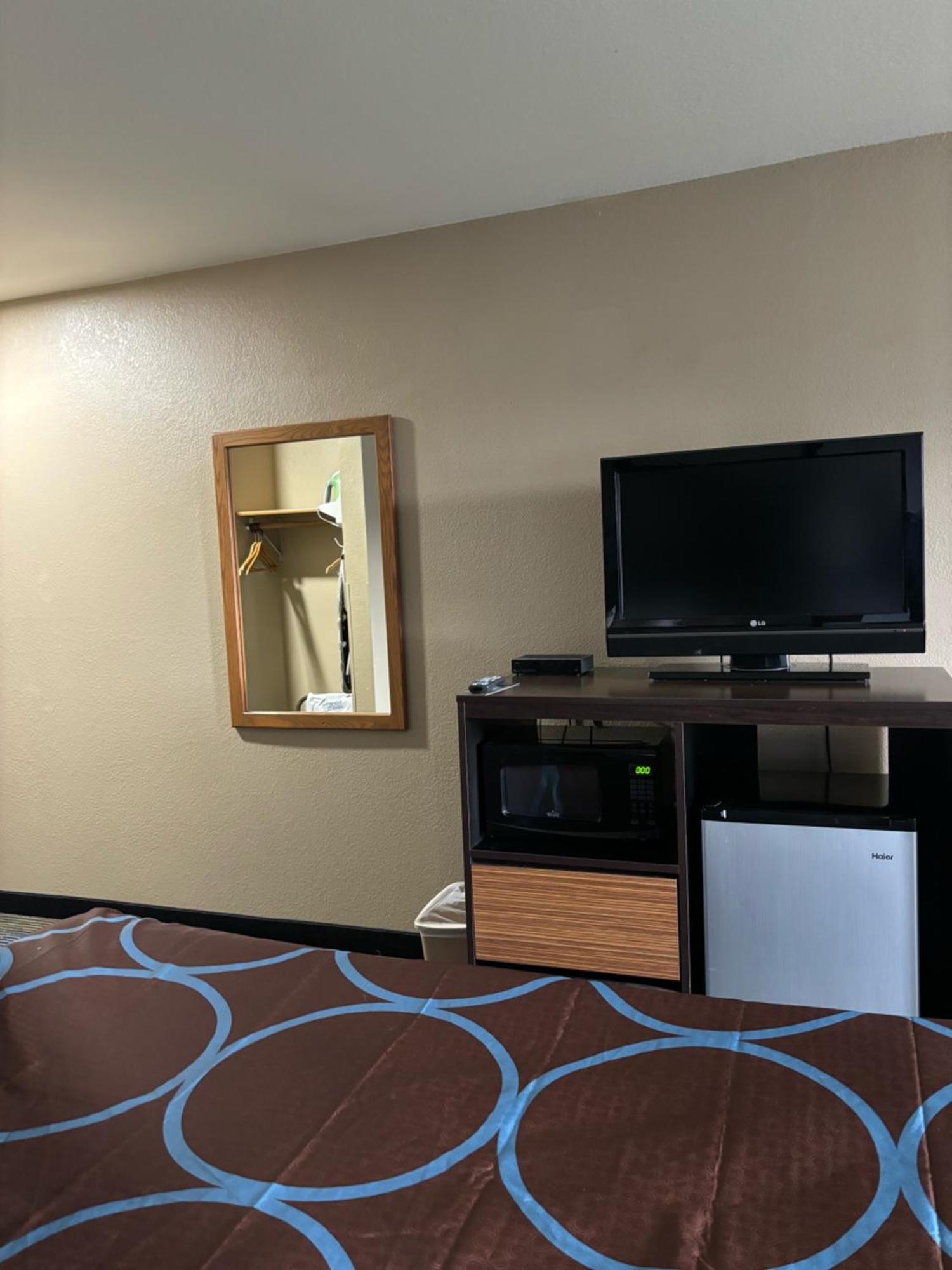 Super 8 By Wyndham Hotel Escanaba