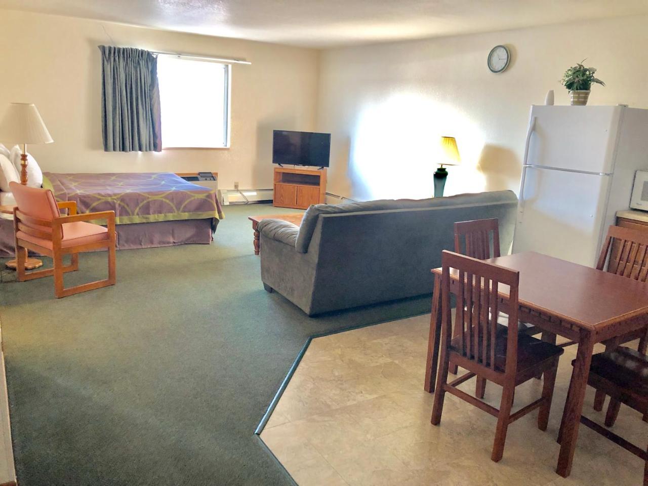 Super 8 By Wyndham
