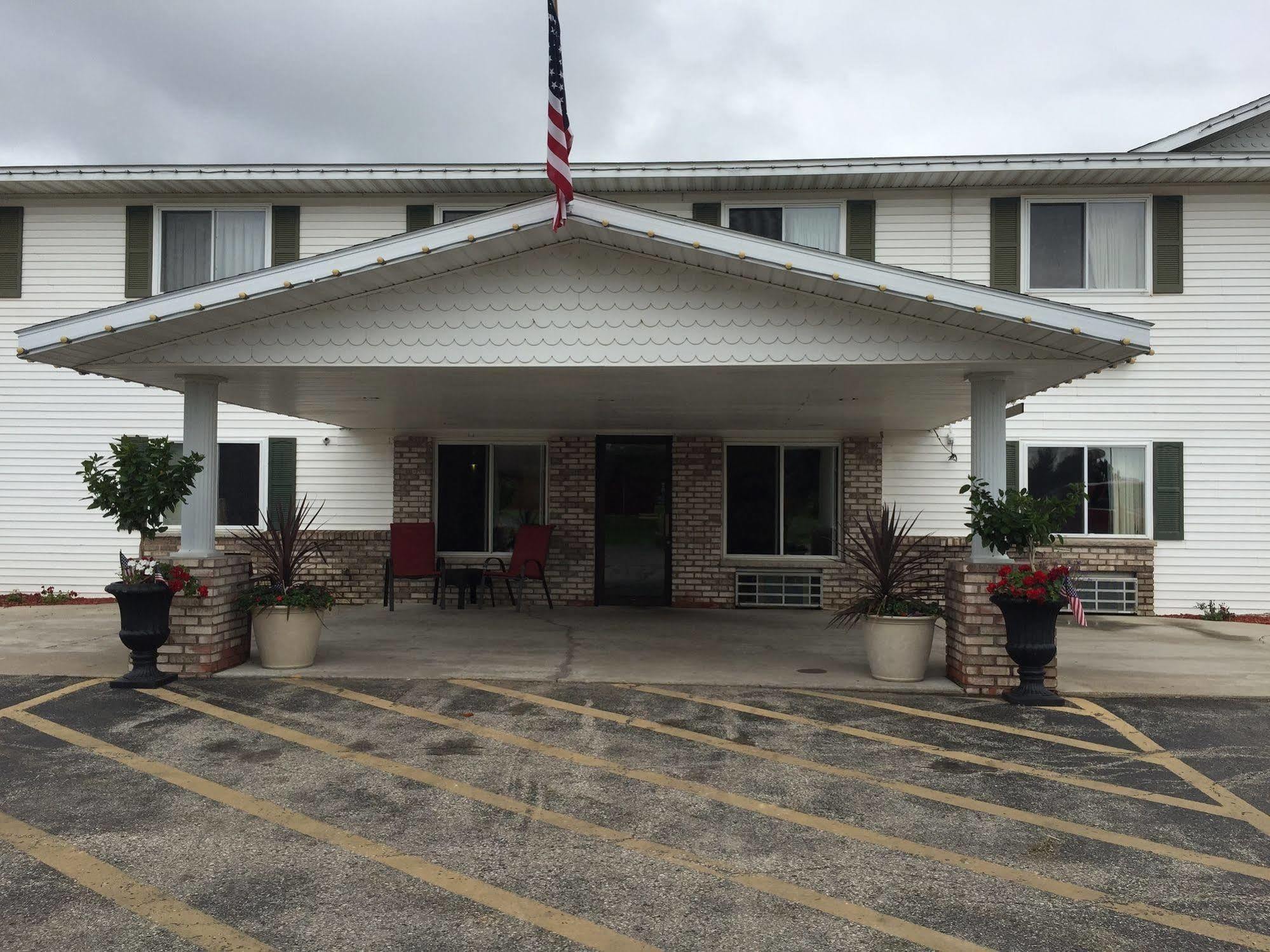 Super 8 By Wyndham Hotel 2*