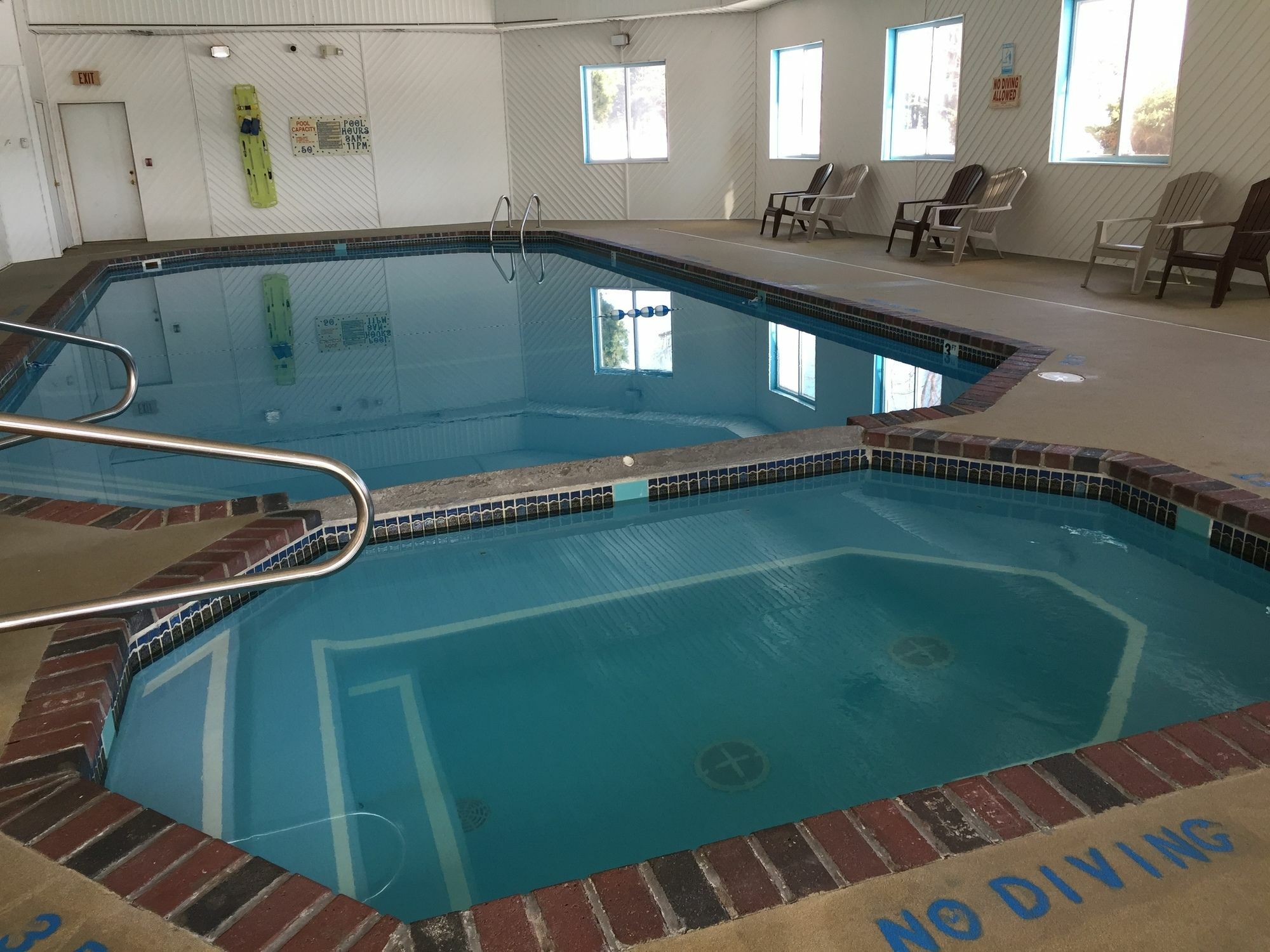 Super 8 By Wyndham Escanaba