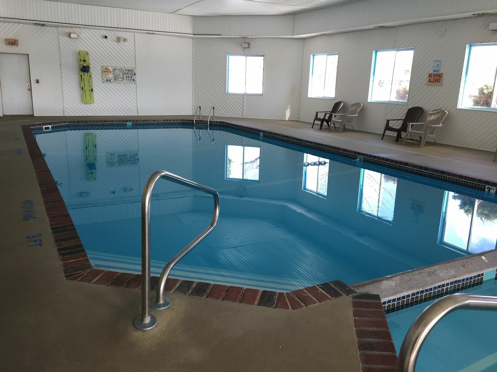 Hotel Super 8 By Wyndham Escanaba
